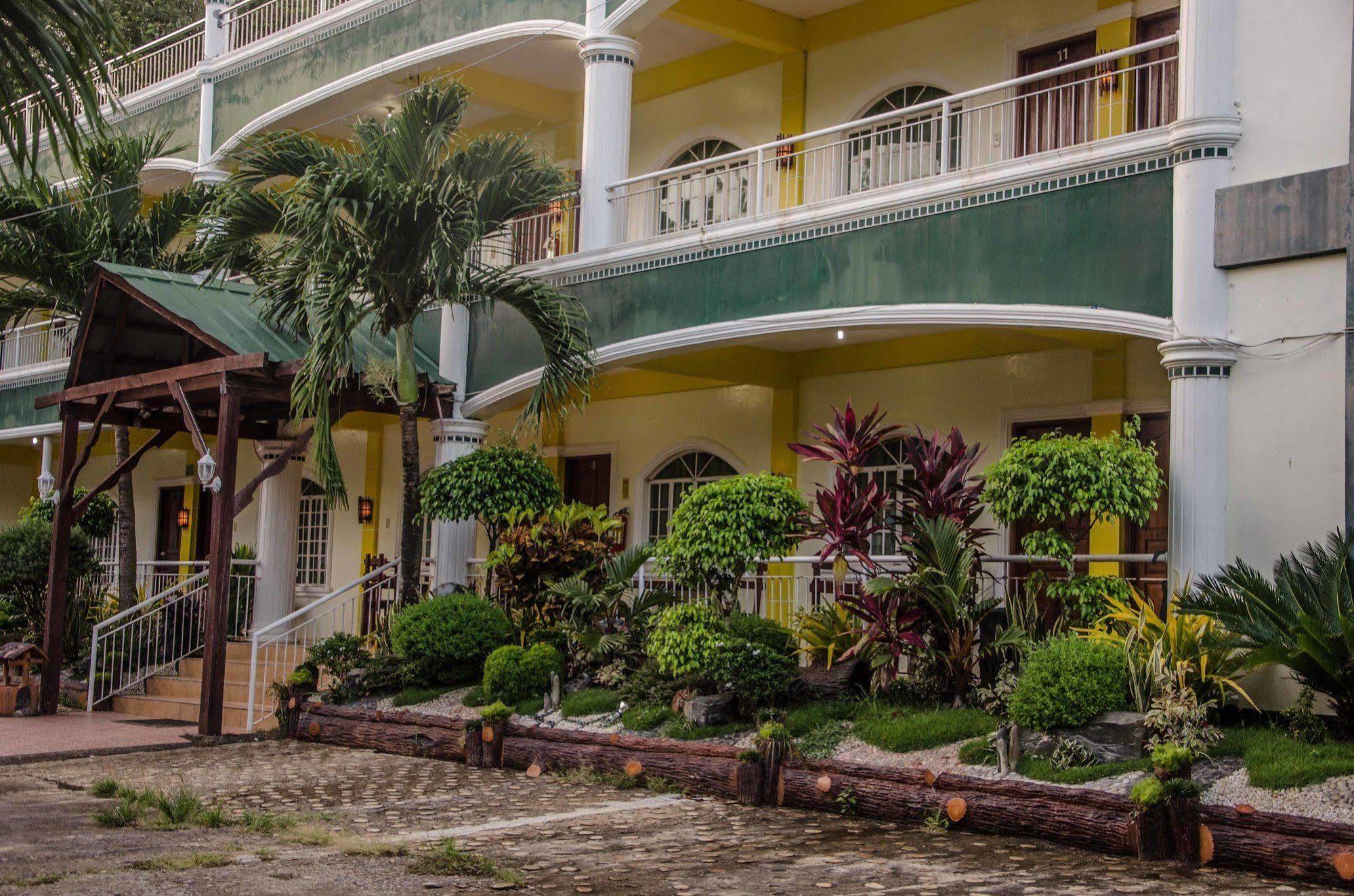 Reddoorz Premium @ Abueg Road Extension Puerto Princesa Exterior foto