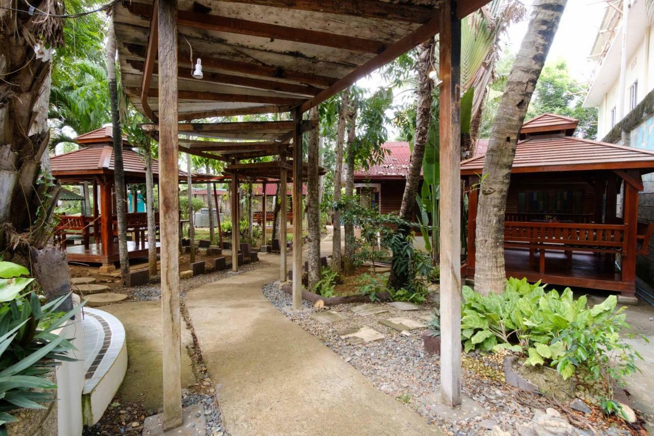 Reddoorz Premium @ Abueg Road Extension Puerto Princesa Exterior foto